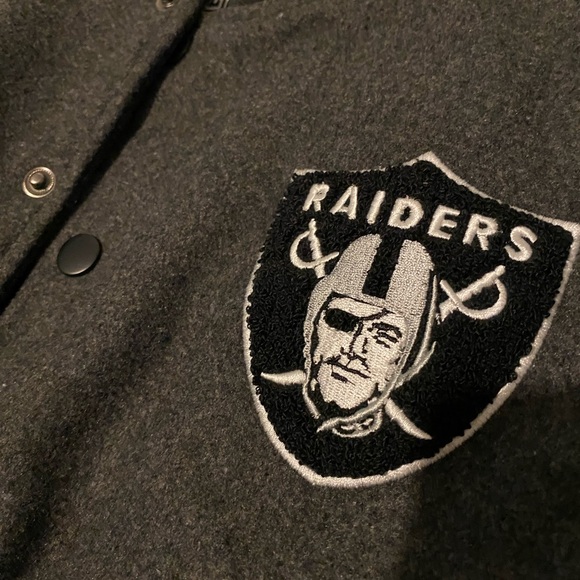 RAIDERS NFL  jacket - Picture 4 of 7